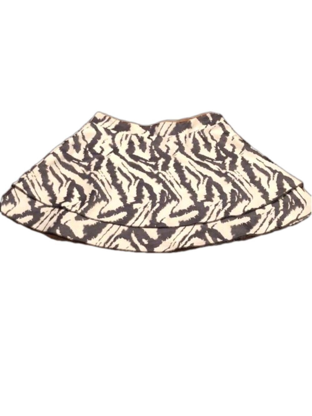 BEBE Gray & Black Print Skirt Size Small